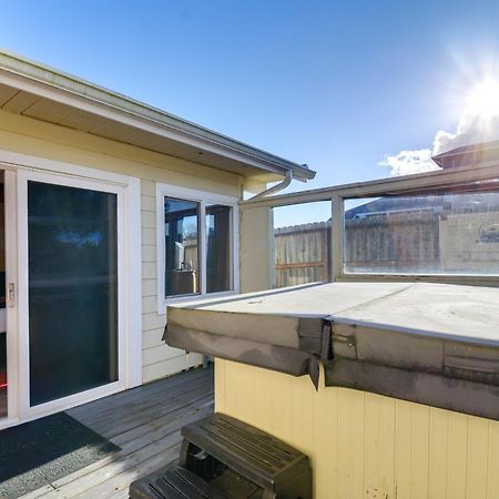 Pet-Friendly Washington Retreat With Hot Tub And Deck! Ocean Shores Exterior foto