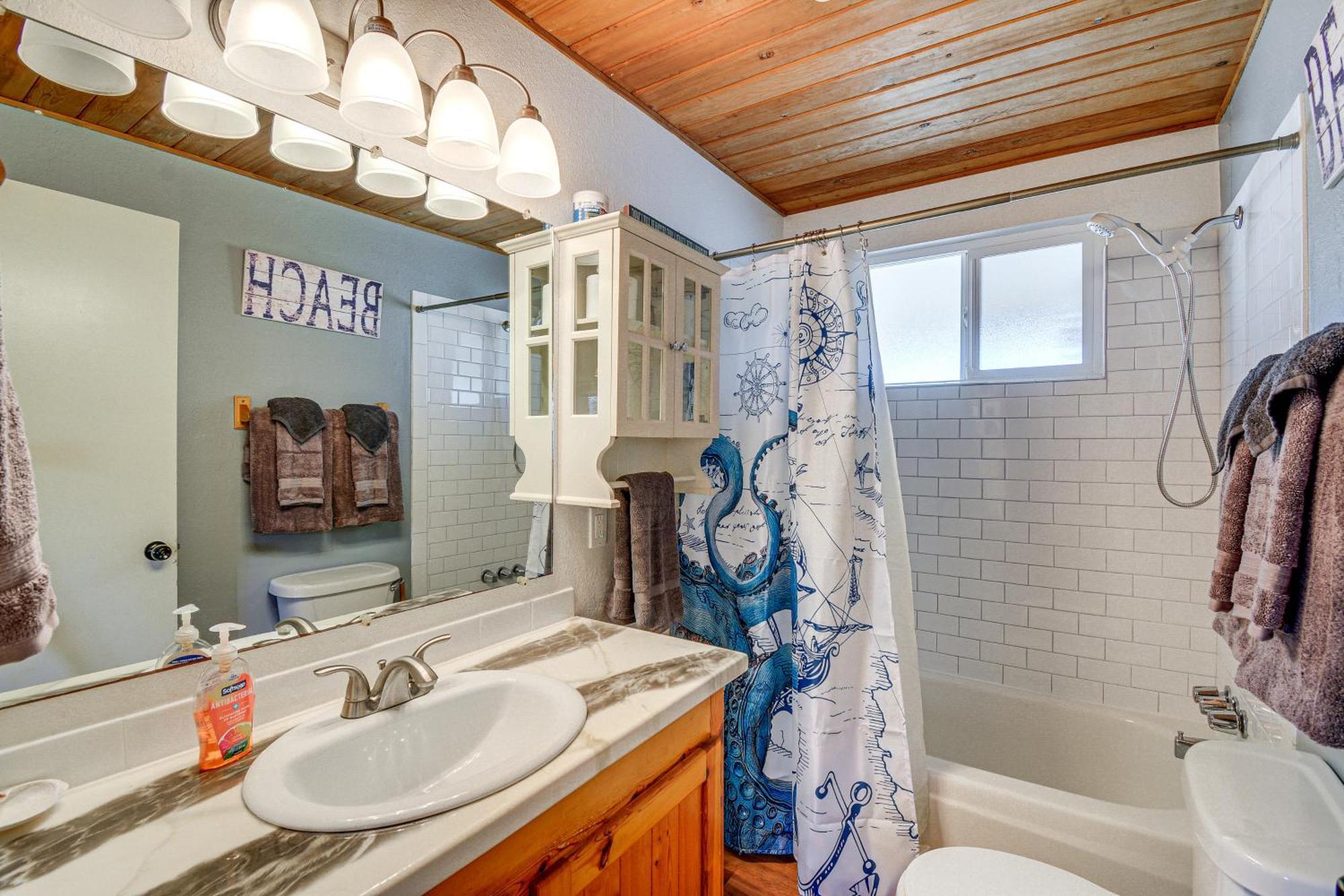 Pet-Friendly Washington Retreat With Hot Tub And Deck! Ocean Shores Exterior foto